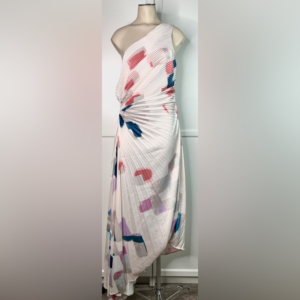 NWT Socialite Dress Cream Pattern One Shoulder Pleated With Cut Out